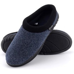 Men’s memory foam slippers NWT